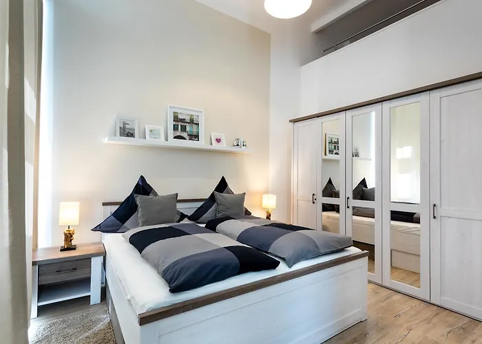 The Goethe Loft, 2 Bedroom Up To 5 People